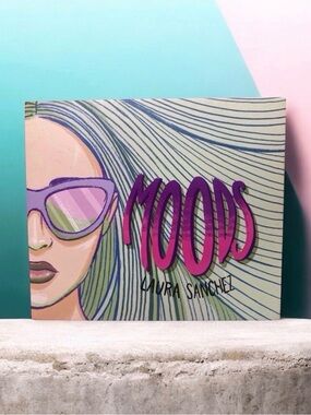 🍒 Moods Eyeshadow & Highlighter Palette By Laura Sanchez